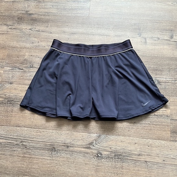 Nike Dri-fit Women’s Gray Tennis Workout Skort size Large Activewear Stretchy - Picture 2 of 6